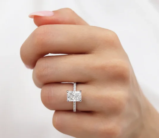 Innovative Aesthetics: The Best British Engagement Ring Designs engagement ring designs