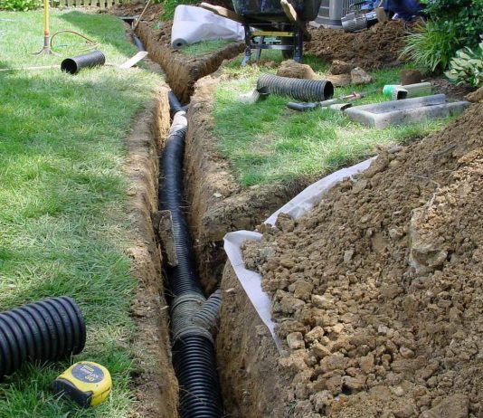 What Top-Rated Drainage Companies Near Me Do Differently for Your Yard Emergency drain service