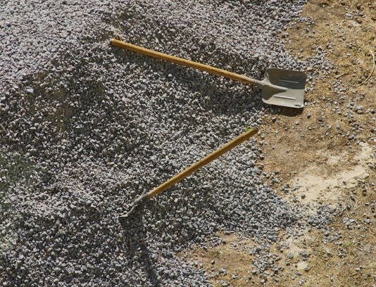 Understanding the Difference Between Drainage Gravel and Driveway Gravel for Sale rock delivery near me